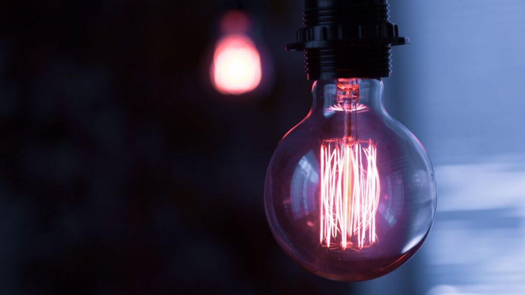 The price of electricity tomorrow, Sunday, March 8 by the hour: the cheapest and most expensive hours of the day