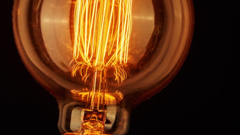 The price of electricity tomorrow, Monday, March 9, hourly: the cheapest and most expensive hours of the day