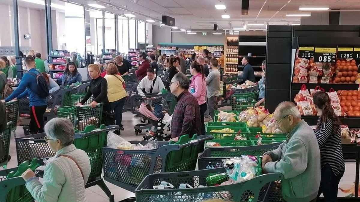 Mercadona lowers the price of eggs and more than 200 products