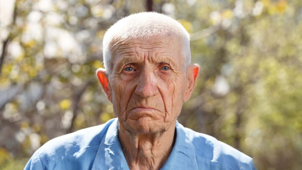 He collects the minimum pension and Social Security demands 6,829.80 euros for the salary his wife earned for 3 years