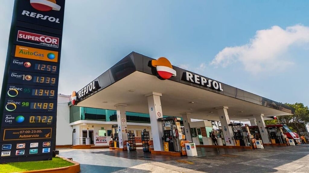 The price of gasoline shoots up 7.7% and diesel costs 1,019 euros at this gas station