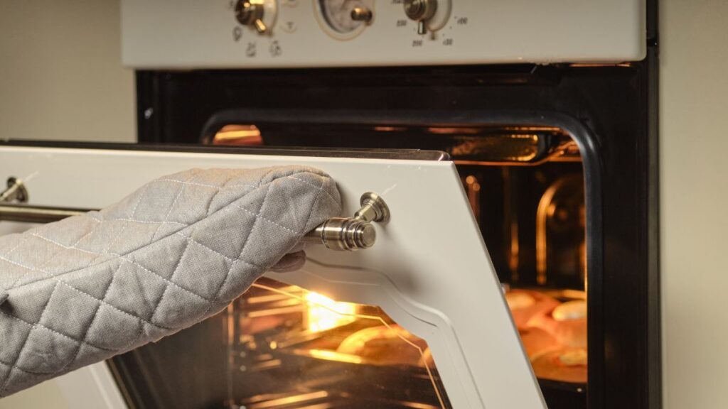 The price of electricity today, Thursday, March 26, 2026: the cheapest and most expensive hours within the PVPC