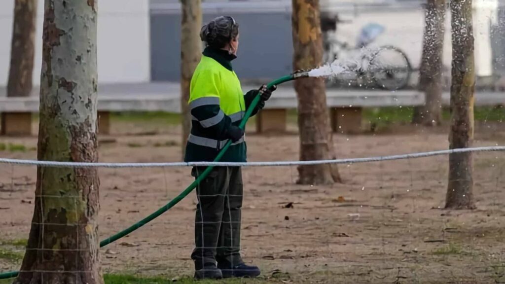 A 55-year-old gardener achieves permanent total disability because his personality disorder and risk of psychotic breaks prevent him from using dangerous machinery