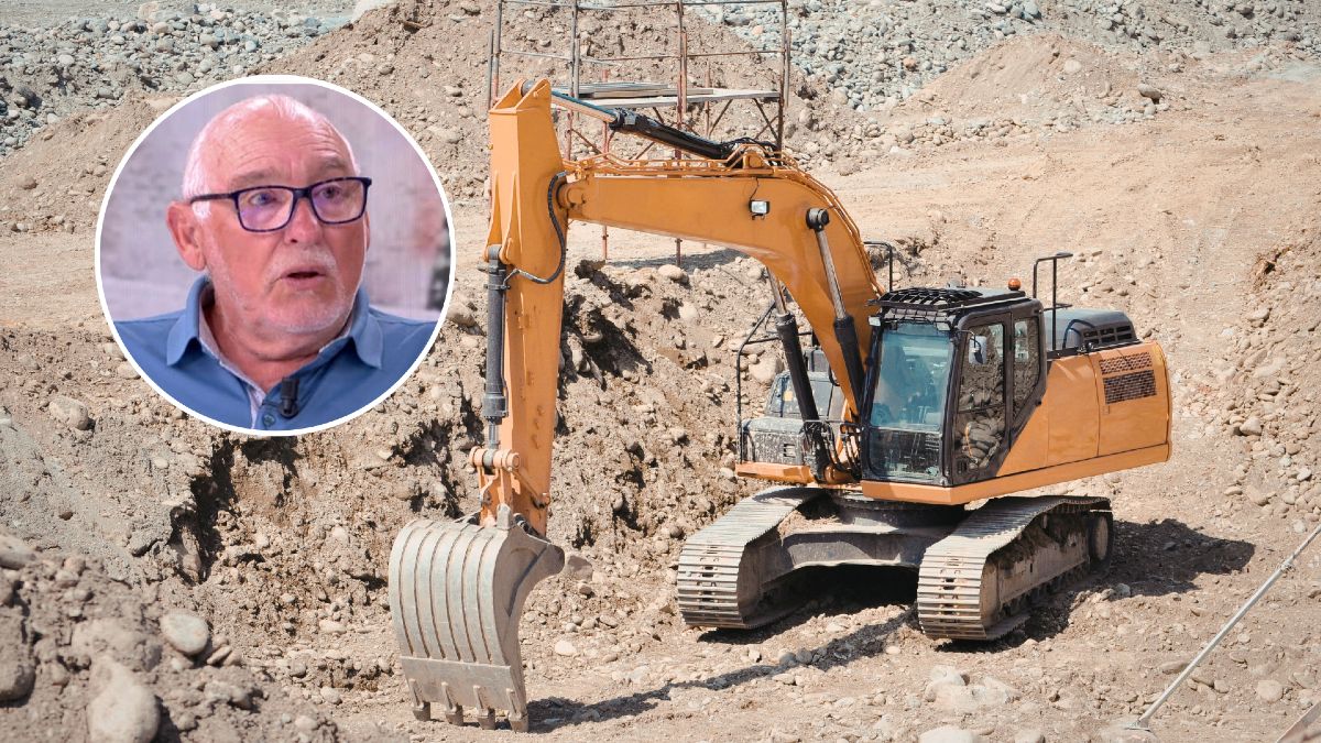 A 77-year-old retiree invests 50,000 euros in an excavator to complete his pension of 850 euros and now bills 3,500 euros per month