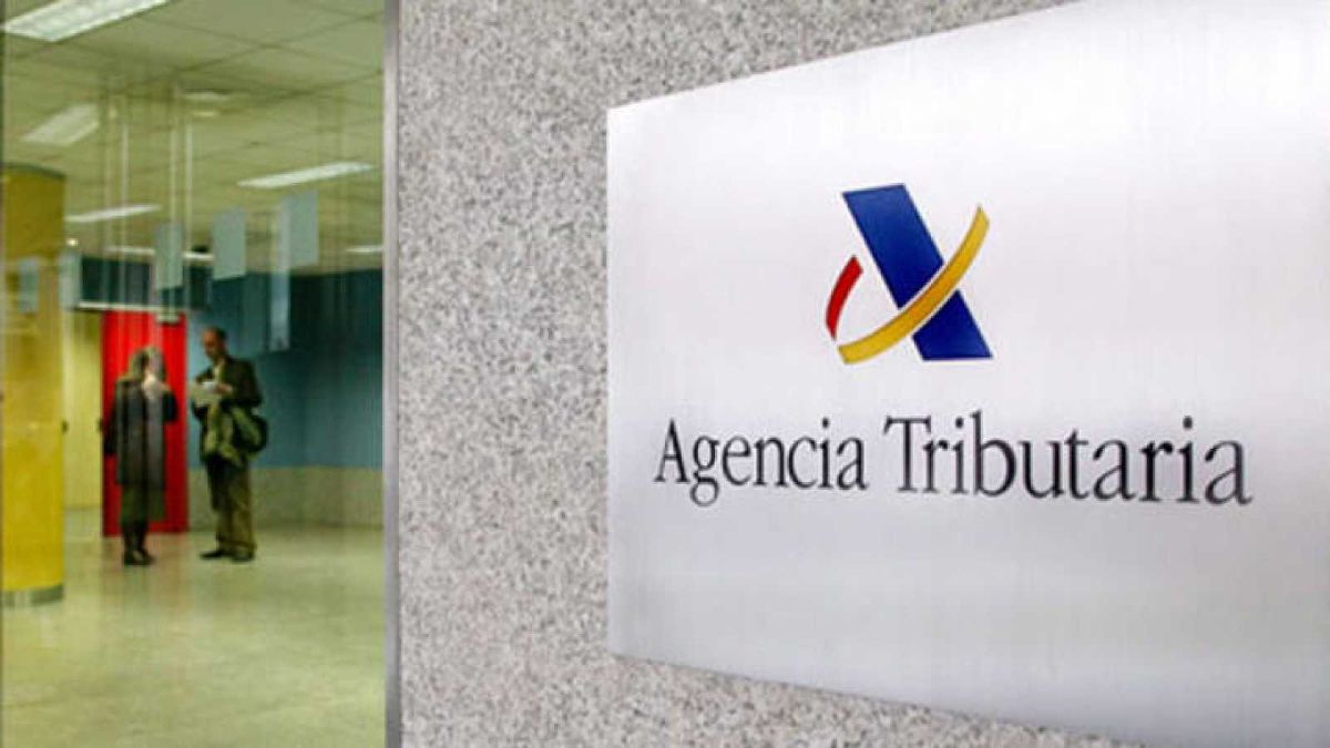 A former Treasury worker warns Spain: "You are no longer reviewed by an inspector, an algorithm watches you 24 hours a day that decides your tax risk in seconds"