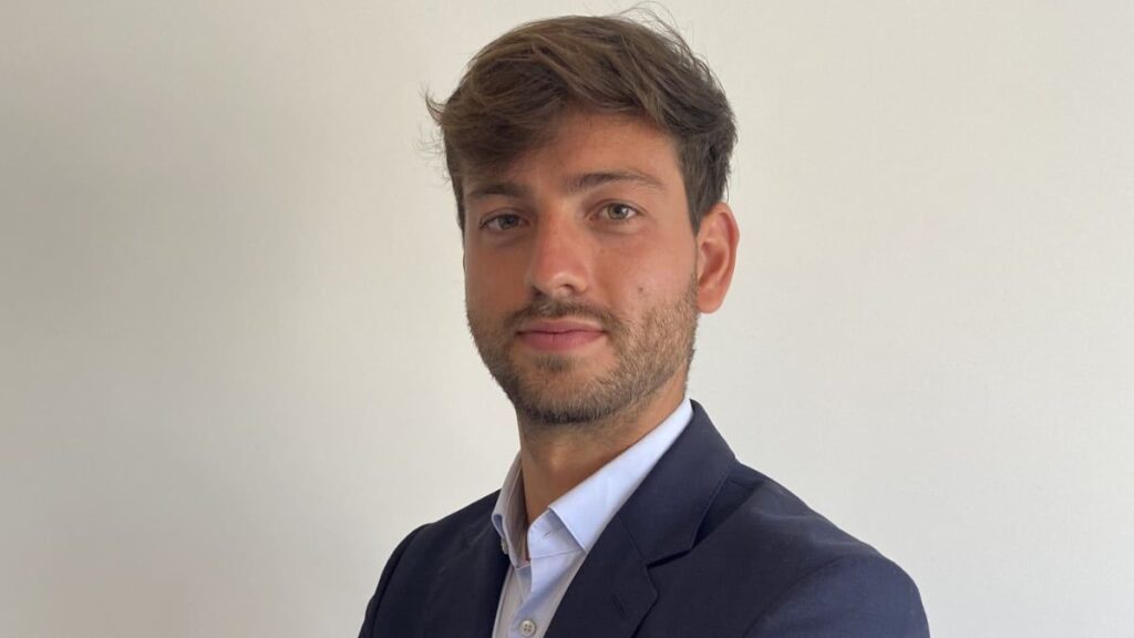 Andrés Millán, labor lawyer: "The 93 euros that the ECB recommends to have at home are worth absolutely nothing in a minimally prolonged crisis"