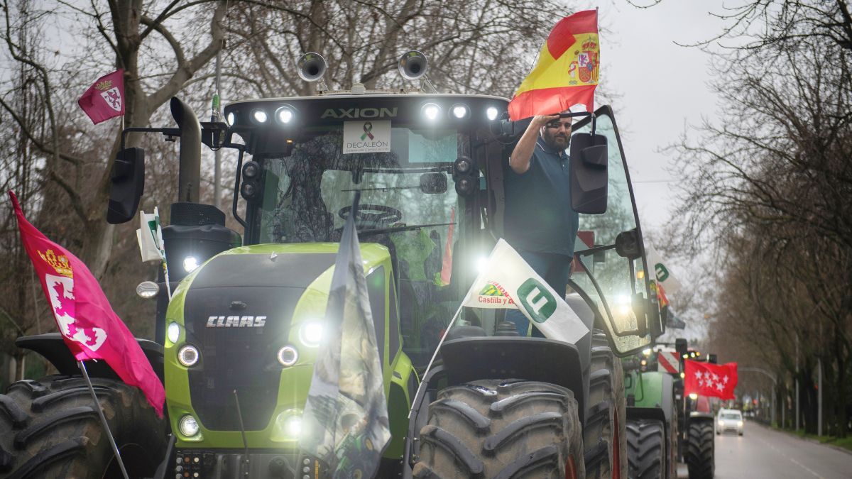Francisco José, farmer: “I don't understand why they don't put a price cap on diesel, or why they don't remove the 21% VAT after the increase”