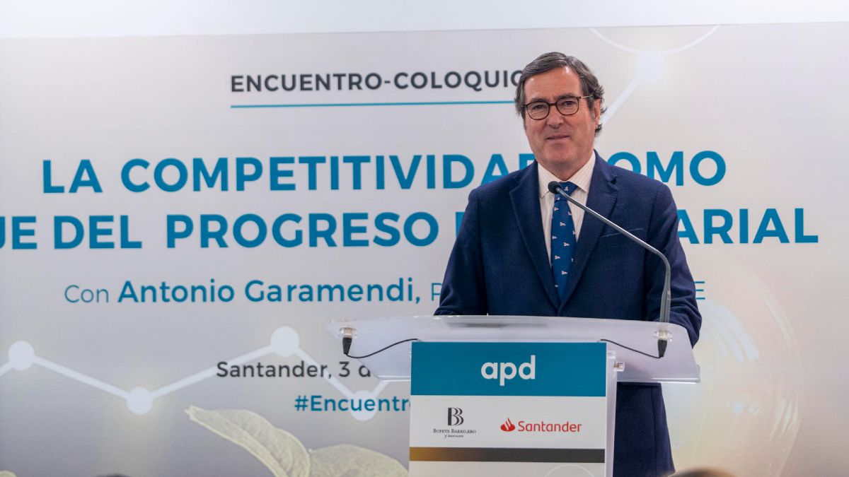 Garamendi will meet with Yolanda Díaz tomorrow to redirect the relationship with the United States