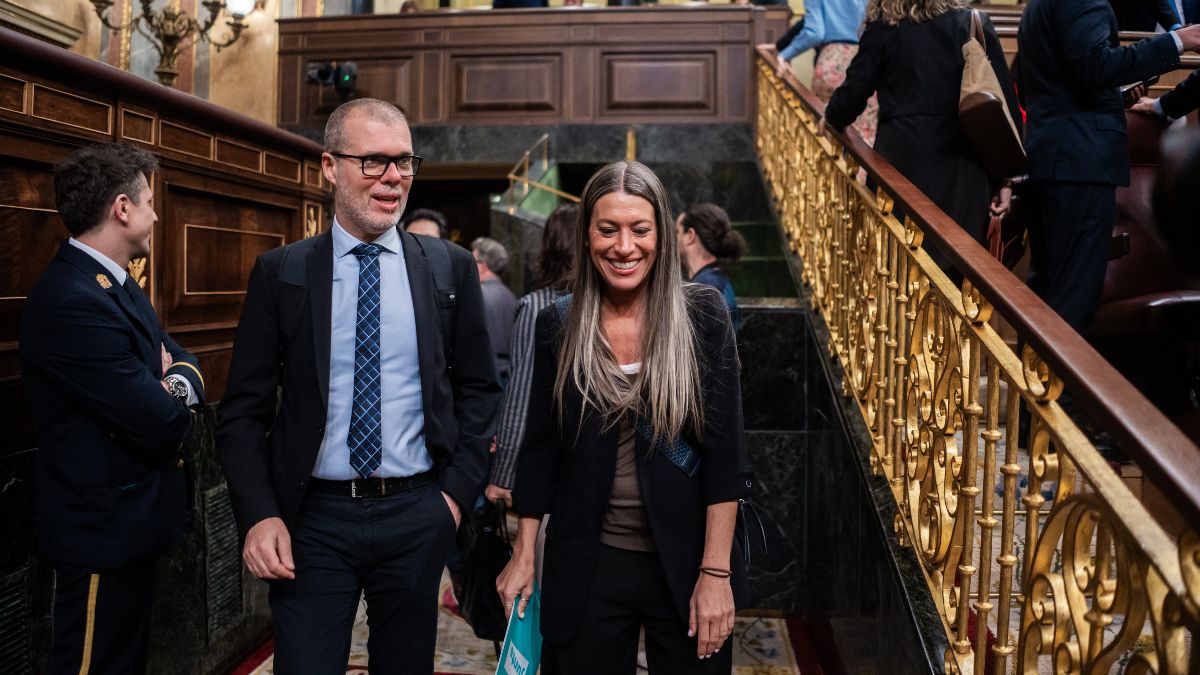 Junts rejects Sumar's housing decree and warns Sánchez that fiscal aid is “insufficient”