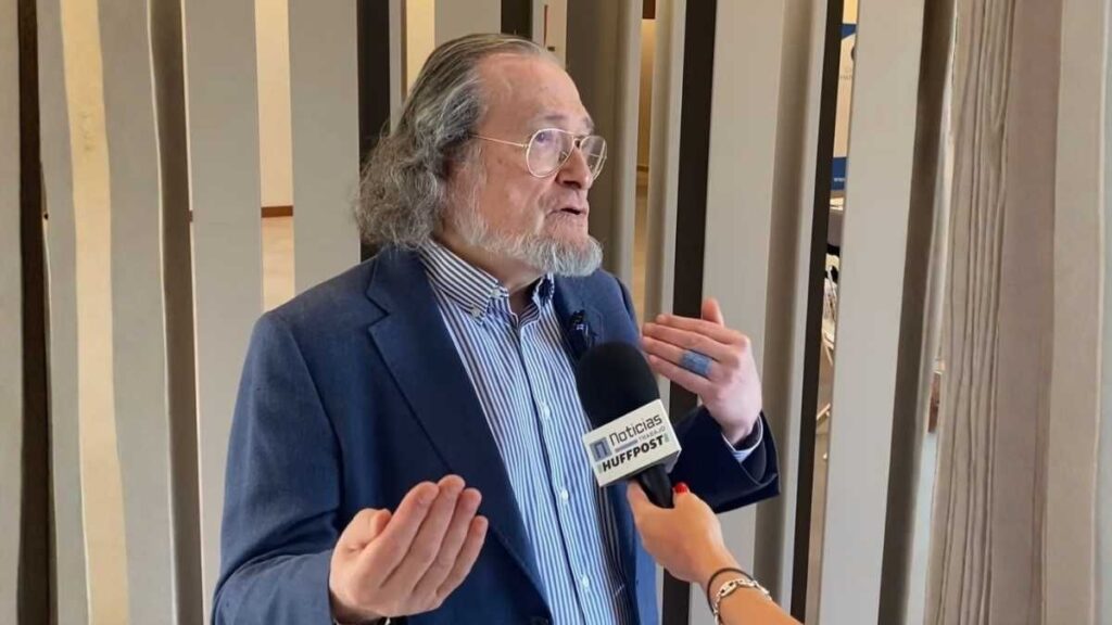 Santiago Niño Becerra, economist: "A person would have to work until the age of 80 to buy a home"