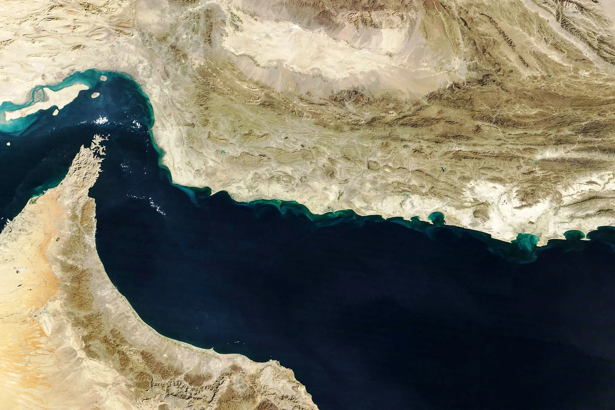 Tension in the Strait of Hormuz once again worries energy markets