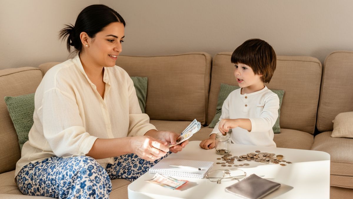 A mother who earns 2,423 euros a month asks to increase the alimony of the father, who is unemployed: the court rejects it because it is not proportional