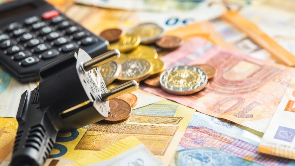 The price of electricity this Sunday, April 26, 2026: the cheapest and most expensive hours