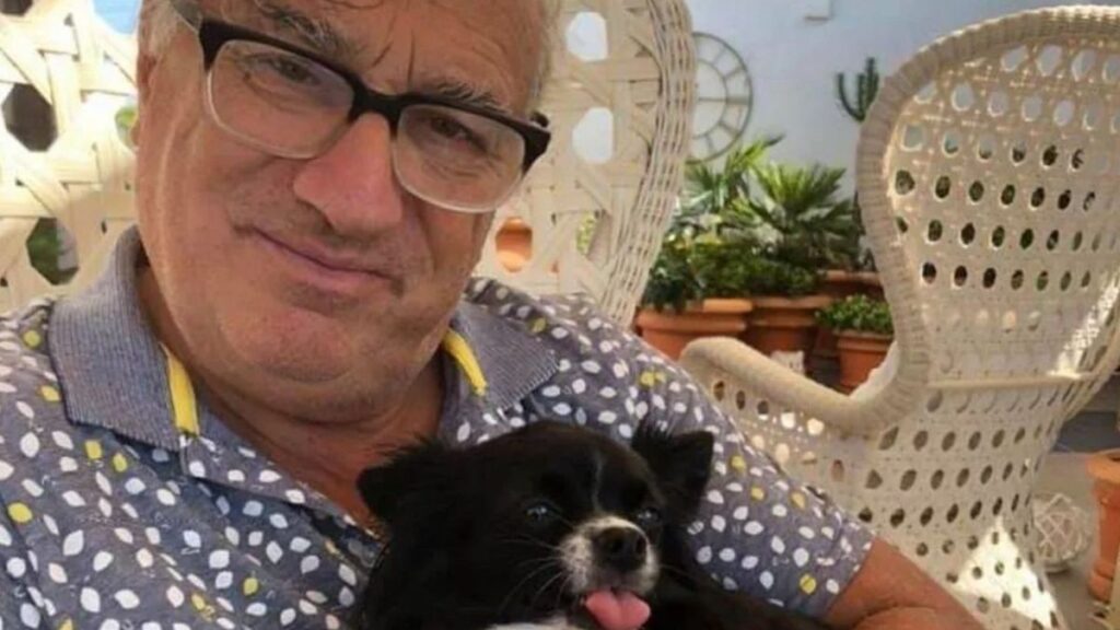 Alan (74 years old): “I moved to Spain to enjoy my retirement and now I collect a pension of 687 euros and I work cleaning houses and taking care of dogs”