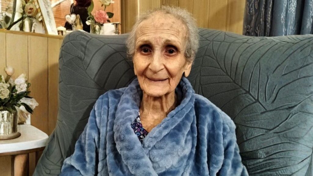 Doña Lola, the 92-year-old student who returned to study: “I had to find a way for my head to work well and not stop”