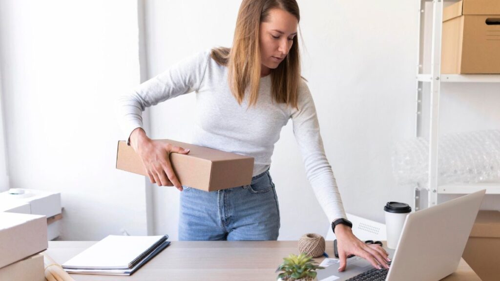 Law specialists agree: you have 14 calendar days to return any online purchase without giving any type of explanation