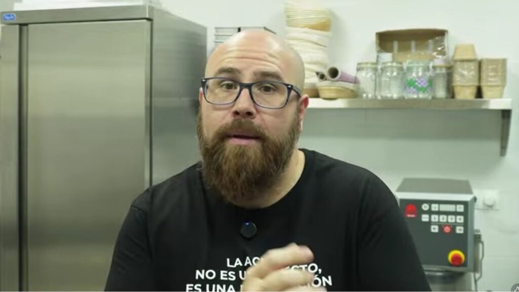 Luis, artisan baker: “opening a micro-bakery costs at least 20,000 euros and we are looking to earn 1,800 euros per month”