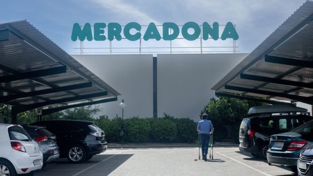 Mercadona once again makes a 180-degree turn in its supermarkets: it removes the fishmonger and now sells the packaged product