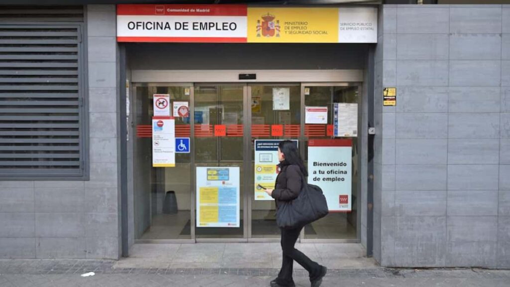 The SEPE will pay ten months of unemployment for every two and a half years worked, but the remaining contributions will be exhausted
