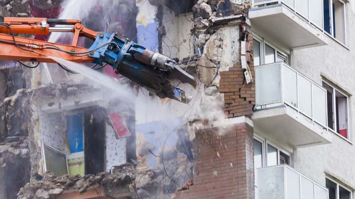 The Supreme Court allows claiming the demolition of a work on a common terrace even if it has been built for 27 years