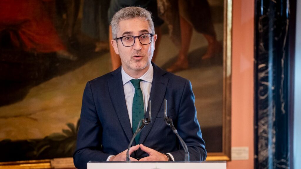 The public deficit closes 2025 at 2.18% of GDP and improves the objective committed to Brussels