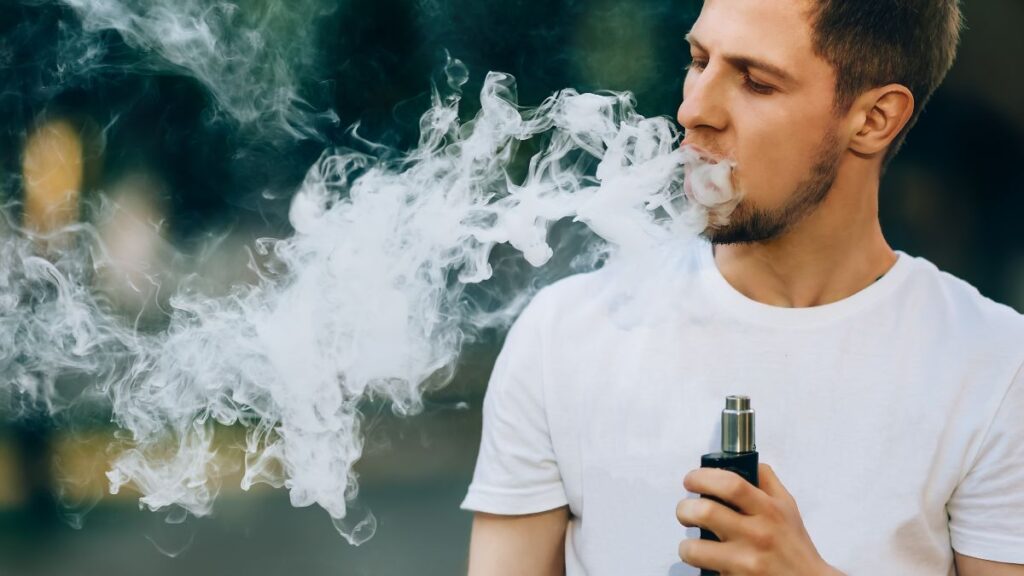 Health in the United States opens the door to vaping flavors for adults and in Belgium its total ban is promoted