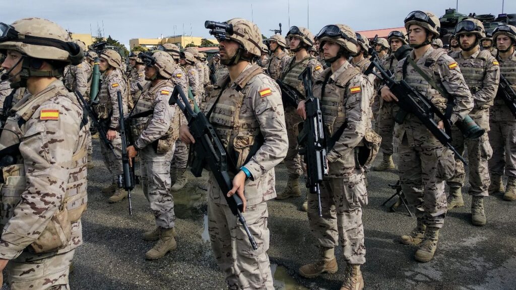 The military is back for young people between 17 and 45 years old: it is already in force and they are looking for thousands of soldiers who will earn more than 2,600 euros per month