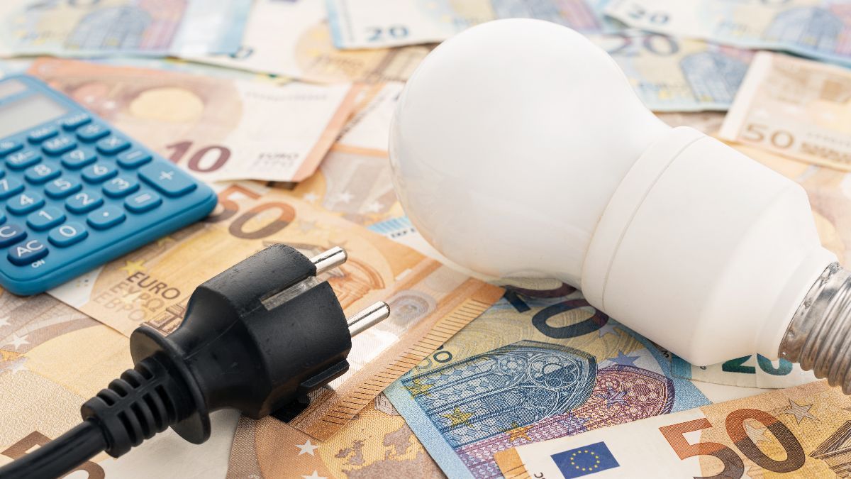 The price of electricity today Sunday, May 10, 2026: the cheapest and most expensive hours within the PVPC