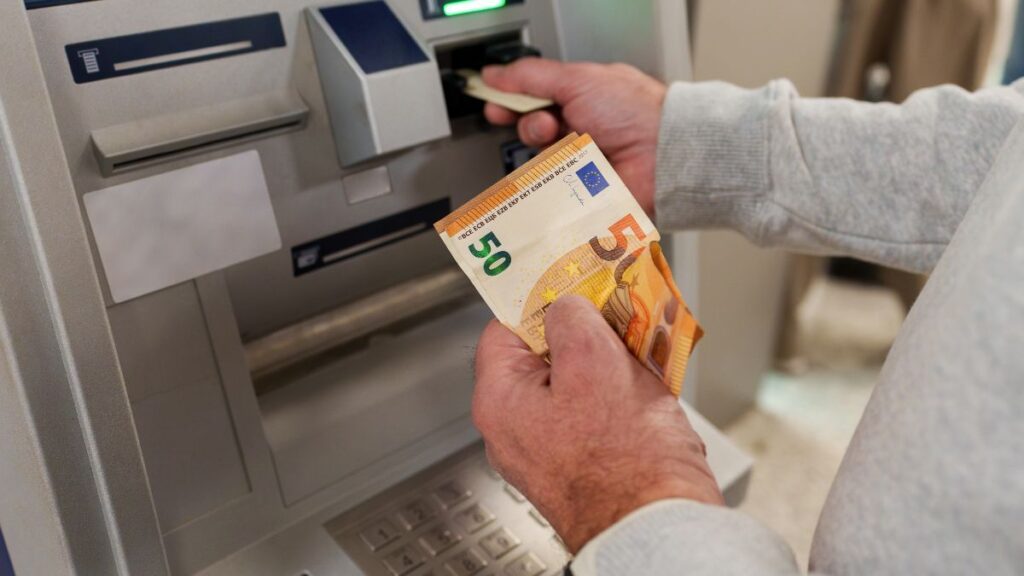 When do retirees receive the extra summer pay this 2026