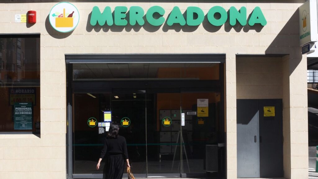 It's official: Mercadona surprises with the opening of one of its largest supermarkets in Spain with 4,500 square meters