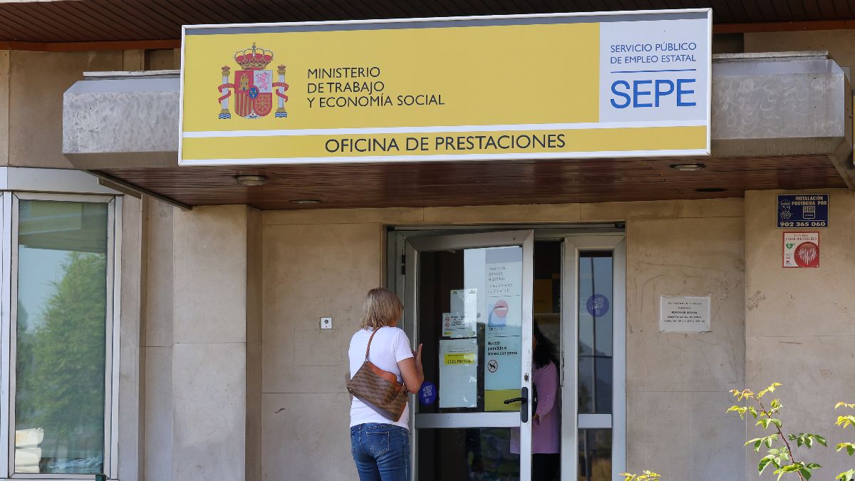 She stops going in the afternoons, they fire her and the SEPE demands that she return thousands of euros of unemployment, believing that she forced her dismissal: justice takes her side and she keeps the aid