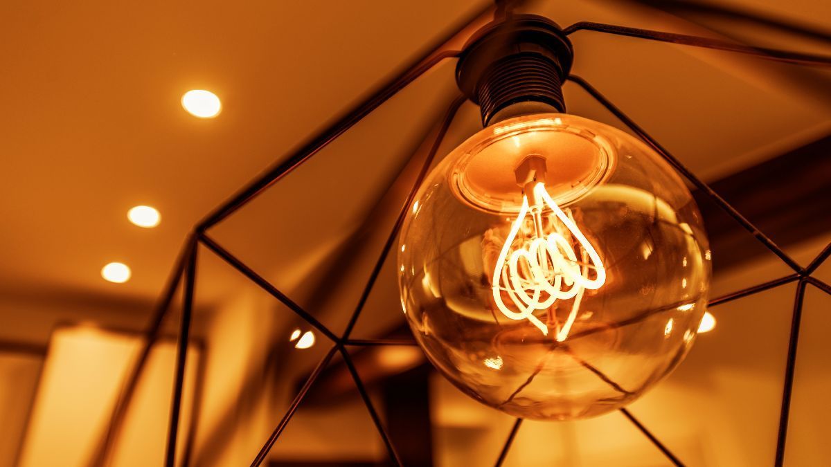 The price of electricity this Monday, May 25, rises although there will be 8 sections below 0 euros