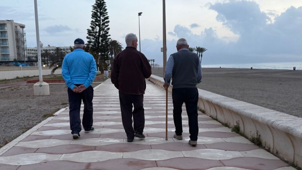 Retirees who receive 3,003.94 euros per month as a Social Security pension