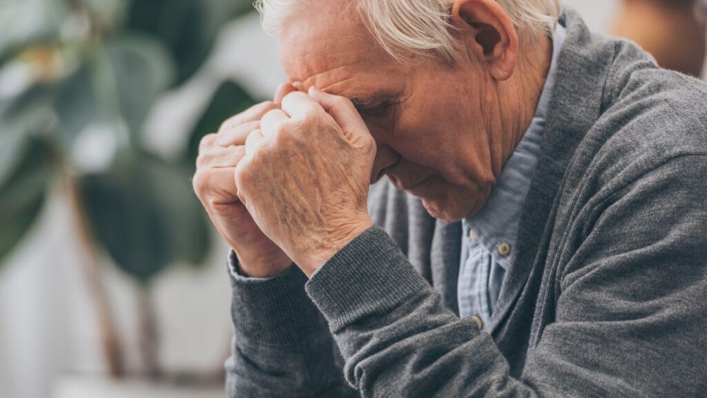 Social Security denies permanent disability to a bricklayer with diabetes and a chronic ulcer and the Court endorses it: he did not meet the minimum contribution period