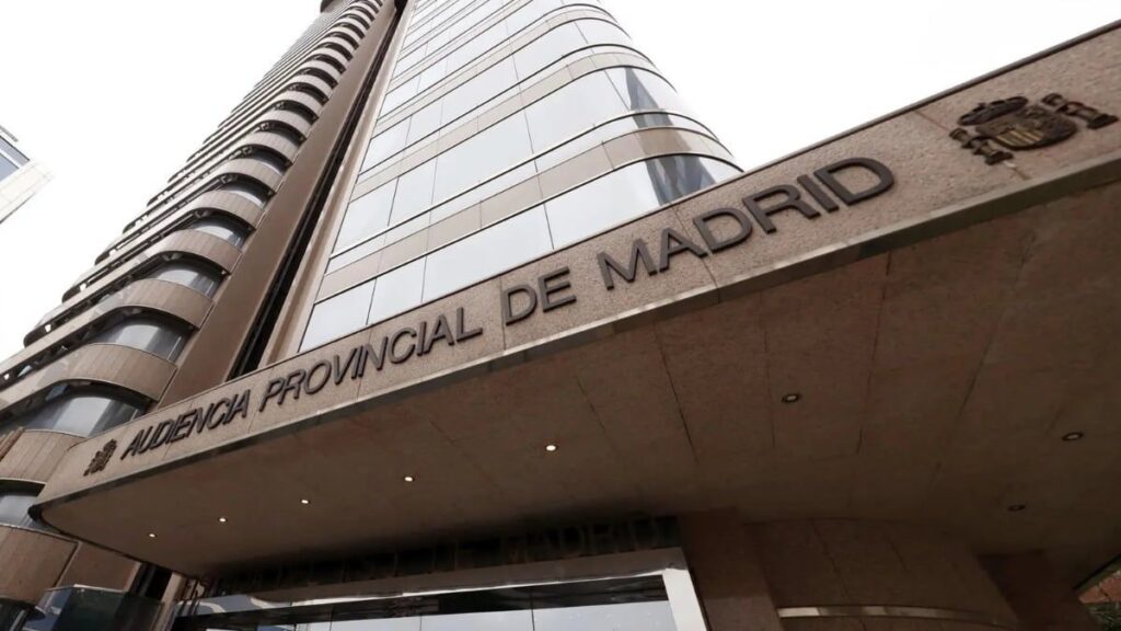 Three heirs find out that Social Security paid their deceased father's pension for 16 years, they demand 7,121.31 euros from them and the court says that it has already prescribed