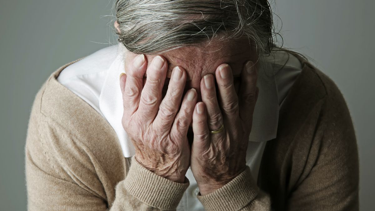 They lock up a woman with a disability for months to keep her pension: they had her in a 'squatted' apartment without electricity, water or heating
