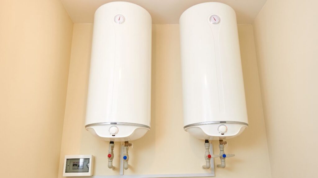 Sergio Llorente, electrician, about leaving the water heater on all day: “I would be wasting 30 euros every month if I didn't schedule it”