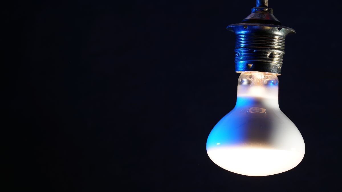 The price of electricity drops this Tuesday, October 20, but there will be 5 hours at more than 300 euros
