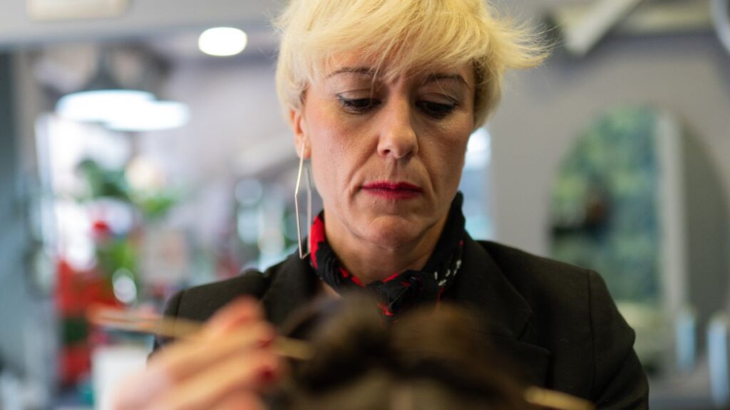 Social Security denies permanent disability to a 60-year-old hairdresser with persistent covid and wear and tear on her spine, and Justice endorses it because she can continue working standing
