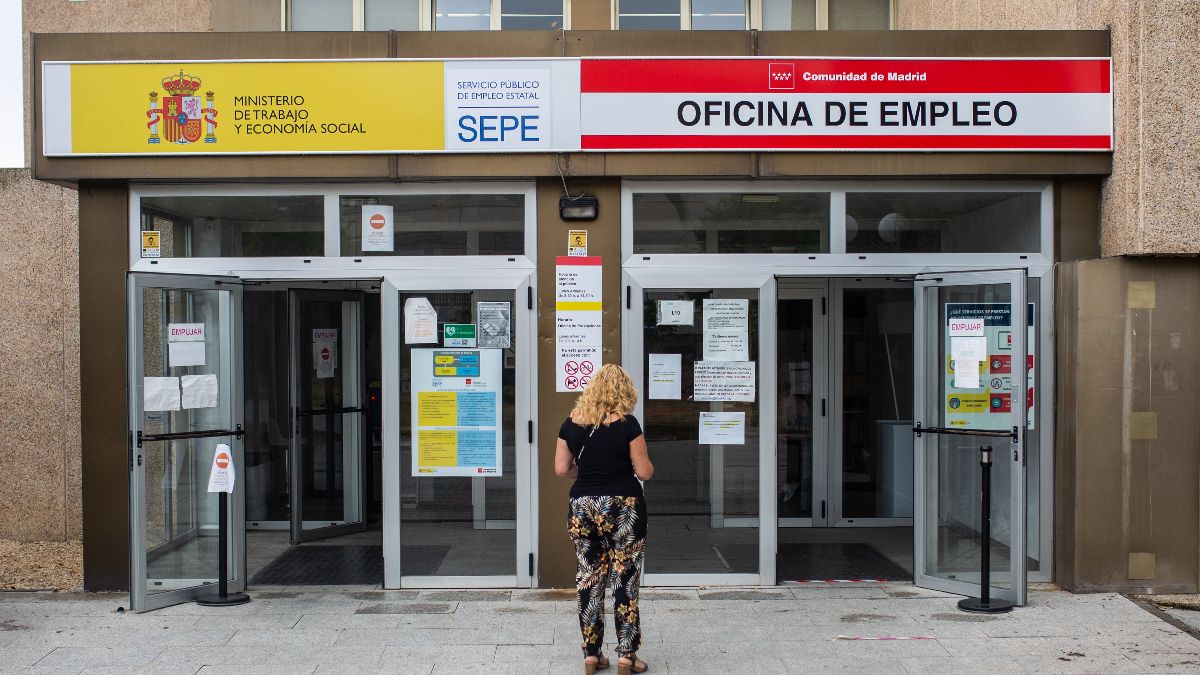 A woman wins from the SEPE after she claimed 4,525 euros for an error when calculating her unemployment: they did not deduct the days she was on sick leave