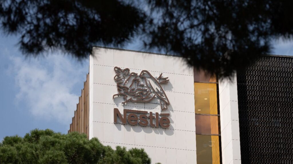 Goodbye to Nestlé: it closes one of its factories and will take all production to another plant