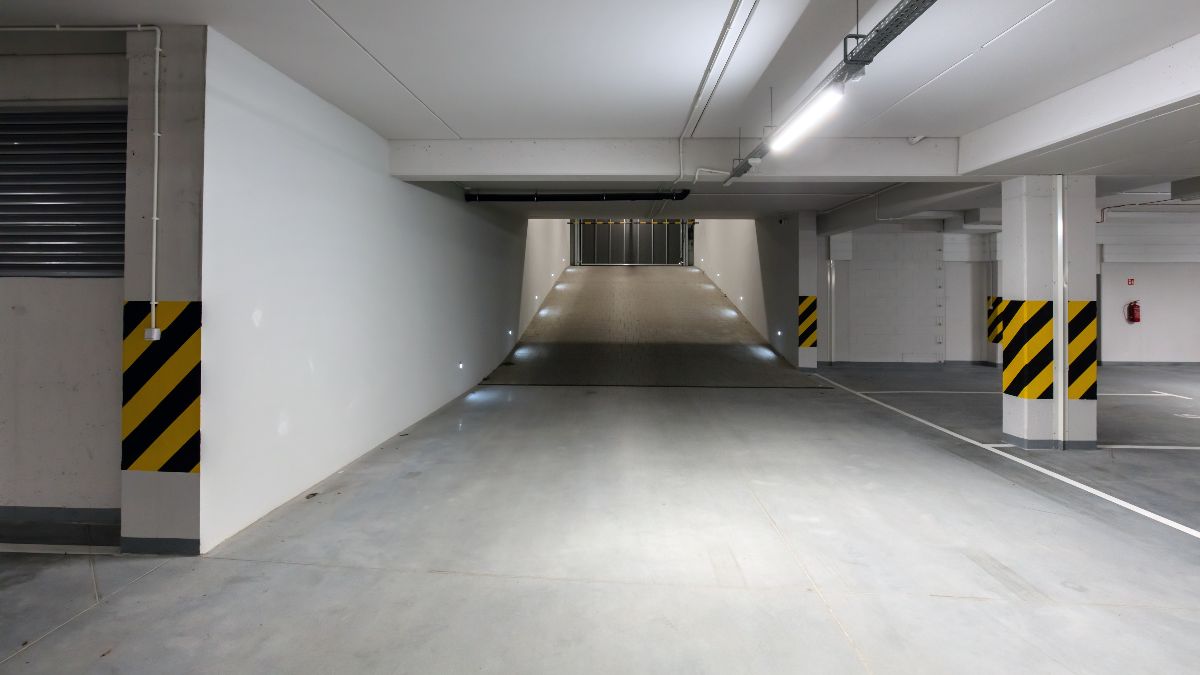 He buys a home without a parking space and sues his community of neighbors for prohibiting him from parking in the parking circulation areas: Justice agrees with the neighbors