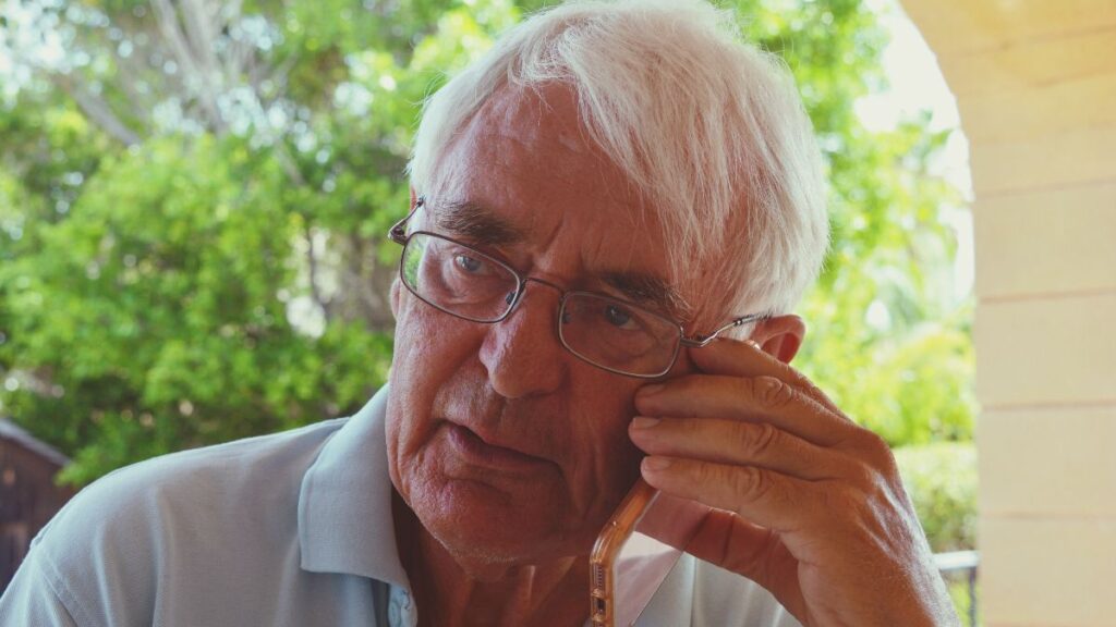 He works in Switzerland, he signs up for three months in his wife's company to collect his retirement pension in Spain and the Social Security annuls it for fraud by not justifying employment