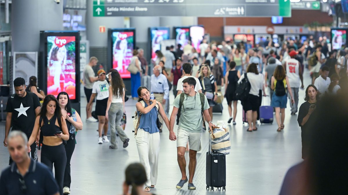 Young Spaniards can now request one of the almost 4,000 DiscoverEU vouchers to travel for free around Europe